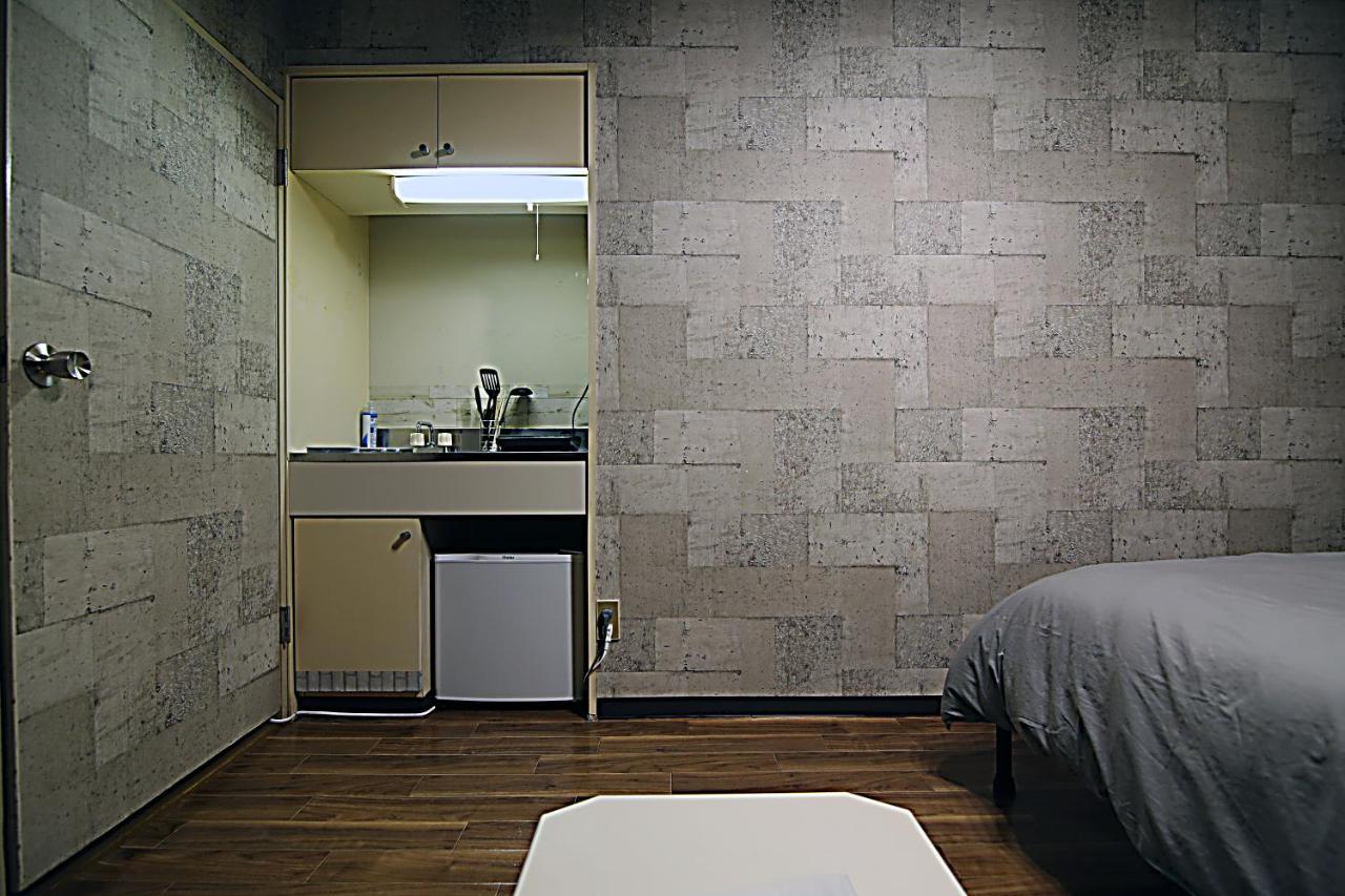 Kb House Shinjuku Double Room Free Poket Wifi! Tokyo Bagian luar foto